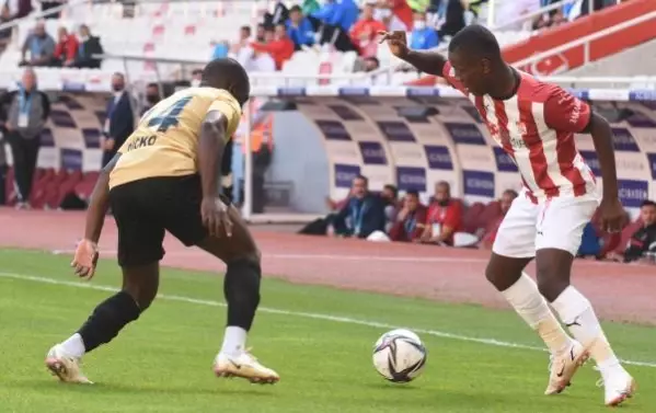 Demir Grup Sivasspor - Gaziantep FK: 1-1 Demir Grup Sivasspor - Gaziantep FK: 1-1