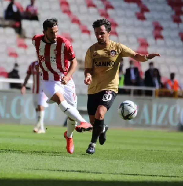 Demir Grup Sivasspor - Gaziantep FK: 1-1 Demir Grup Sivasspor - Gaziantep FK: 1-1