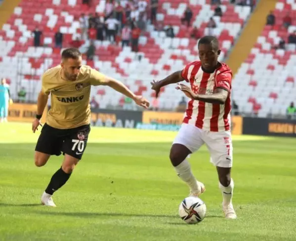 Demir Grup Sivasspor - Gaziantep FK: 1-1 Demir Grup Sivasspor - Gaziantep FK: 1-1