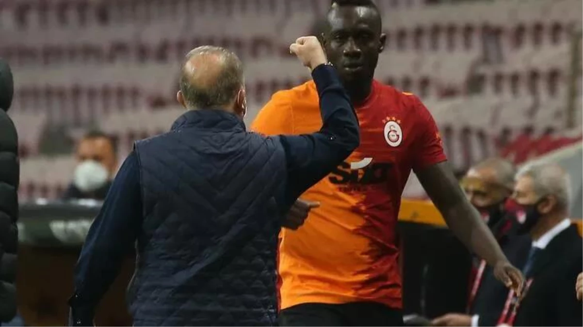 Yedek kulübesine çekilen Diagne, Fatih Terim\'i hedef alan bir paylaşımda bulundu