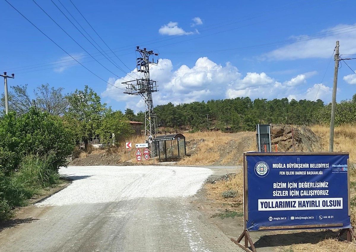 Döğüşbelen Mahallesi\'nde 5 bin 500 metre asfaltlama yapıldı