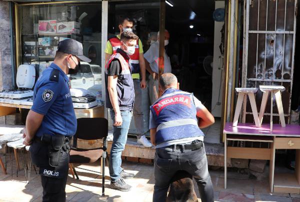 Son dakika haber | Jandarmadan iki lise arasındaki mağazaya uyuşturucu operasyonu