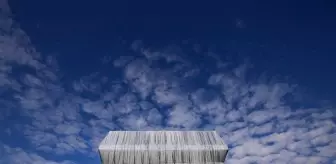 Kumaşla kaplanan Paris'in simgesi Zafer Takı ziyarete açıldı