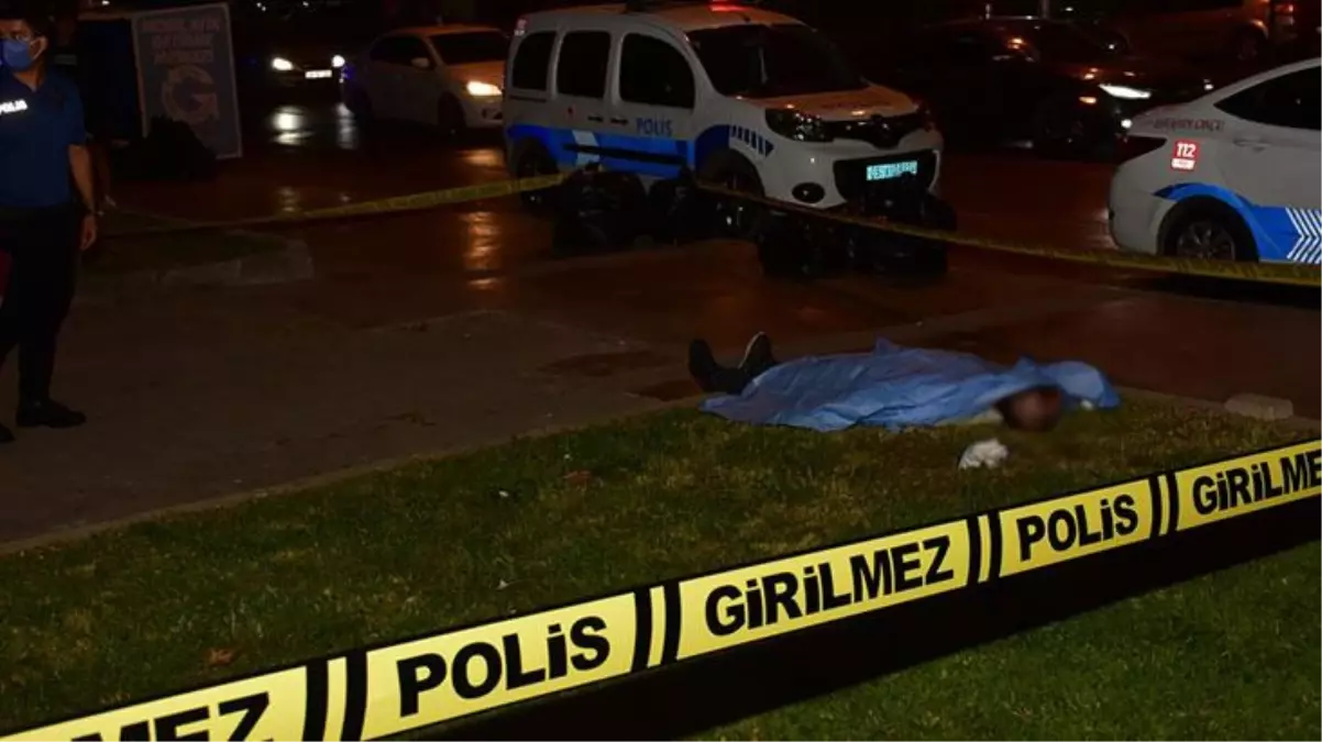 Vatandaş görüp polisi aramış! Yaşlı adamın cansız bedeni parkta çimlerin üzerinde bulundu