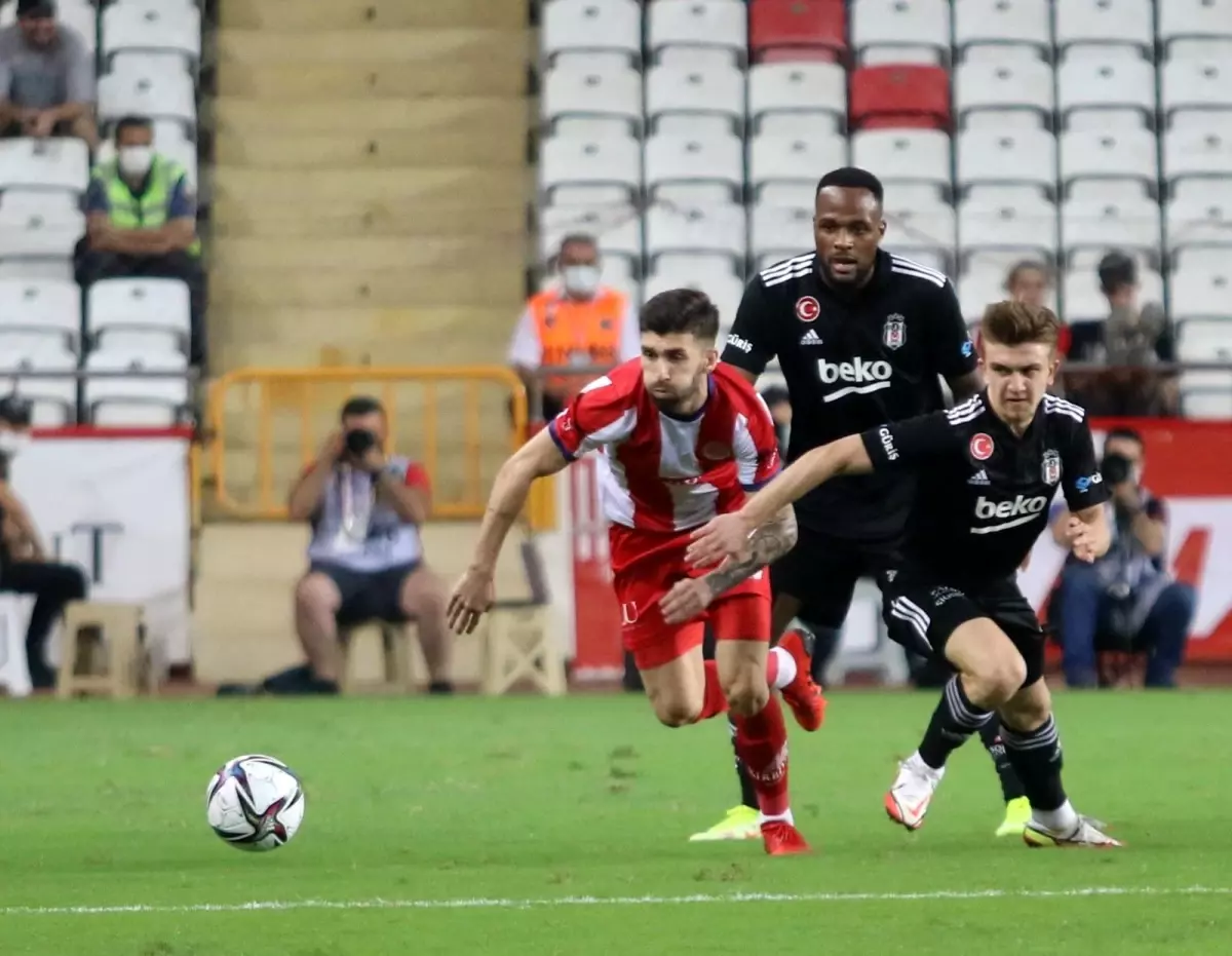 Süper Lig: FT Antalyaspor: 2 - Beşiktaş: 3 (Maç sonucu)