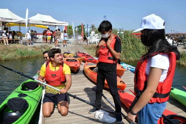 Son dakika haberleri | Yangın bölgelerindeki çocuklar su sporları ile tanıştı