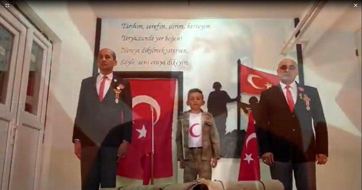 Afyonkarahisar\'da ilkokul öğrencilerinden Gaziler Günü\'ne özel video
