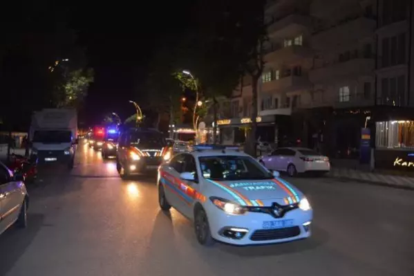 Ampute Milli Takımı Teknik Direktörü Çakmak'ın memleketi Zile'de coşkulu kutlama Ampute Milli Takımı Teknik Direktörü Çakmak'ın memleketi Zile'de coşkulu kutlama