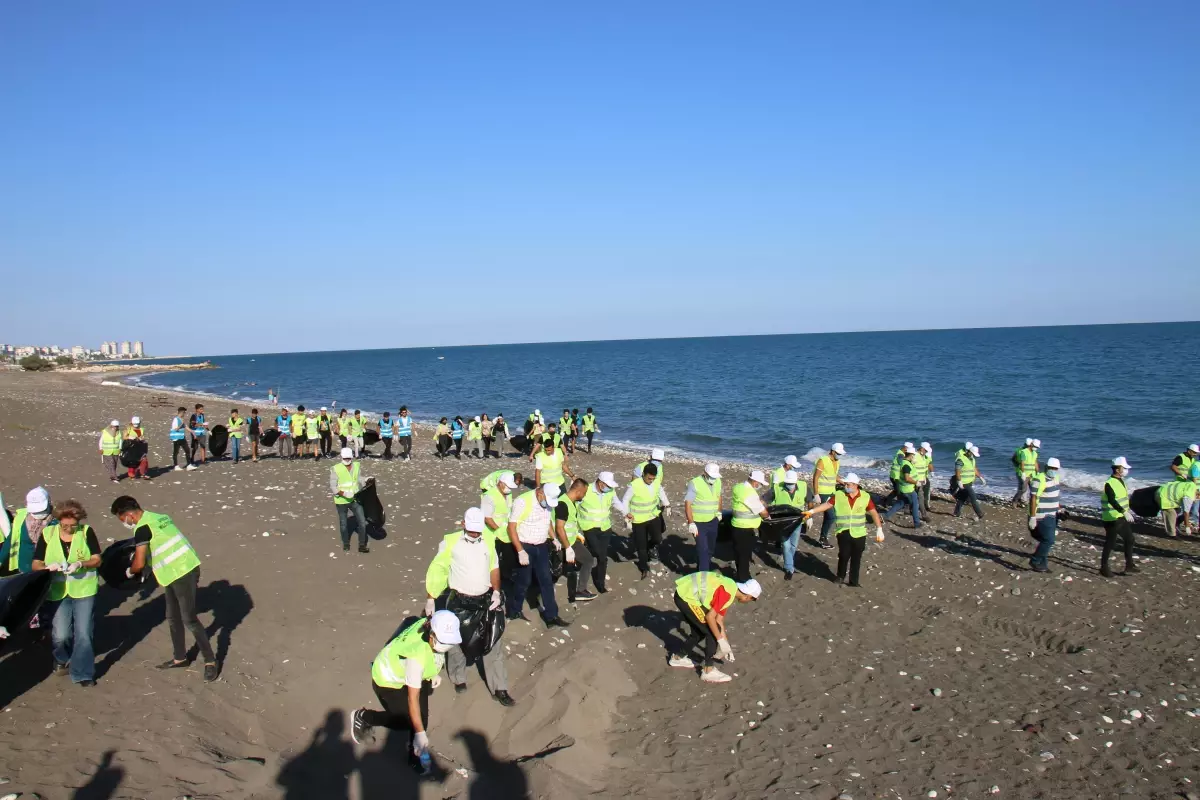 Anamur ve Erdemli\'de çevre temizliği yapıldı