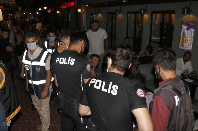 Fethiye'de polis ekipleri eğlence mekanlarını denetledi