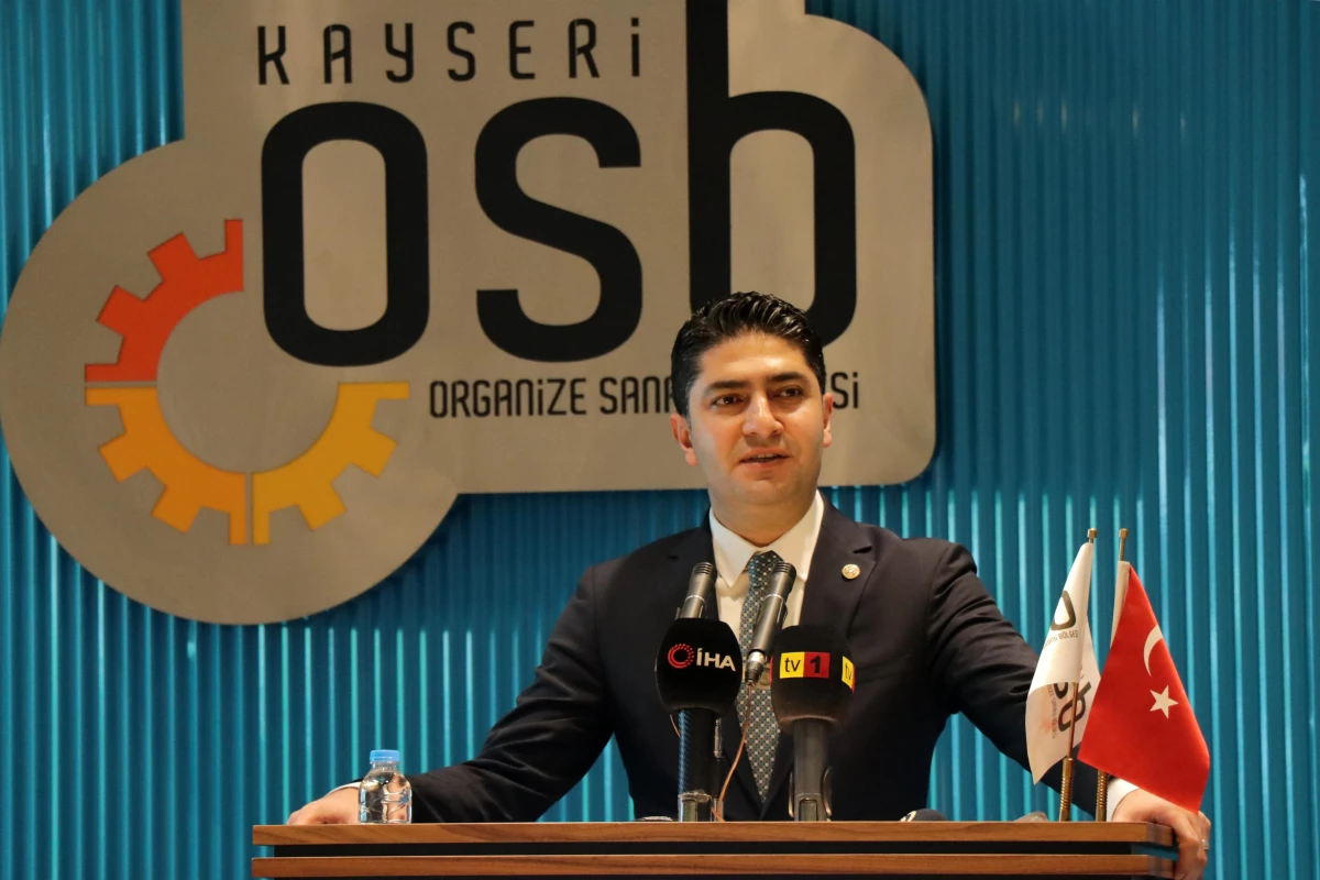 MHP\'li Özdemir: "Sanayicilerin verdiği mücadele vatan mücadelesidir"