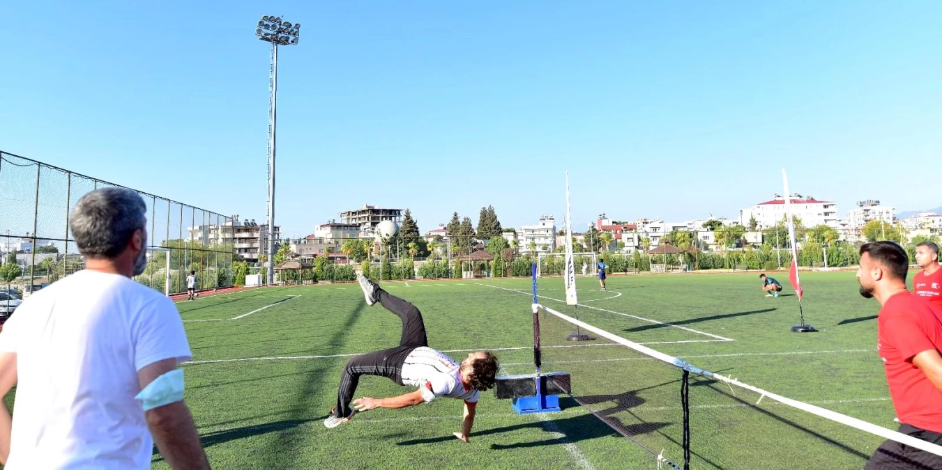 Osmaniye\'de "Ayak tenisi turnuvası" düzenlendi