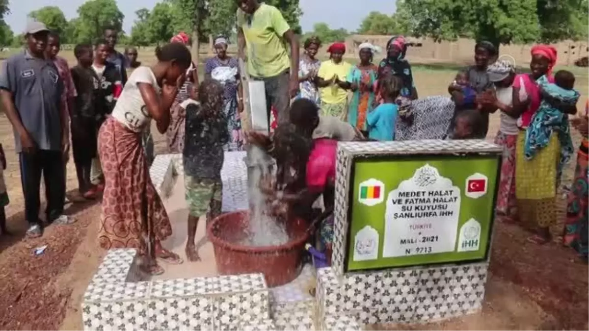 ŞANLIURFA - Şehidin anne ve babasının ismi Mali\'de açılan su kuyusuna verildi