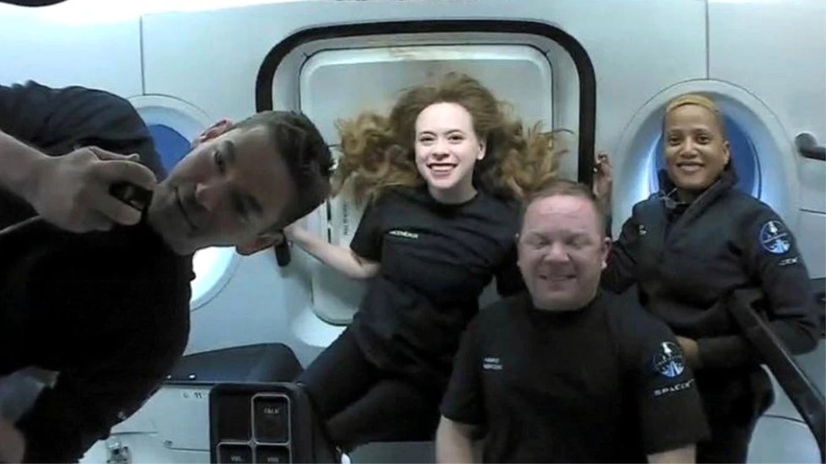 SpaceX: Inspiration4 astronotları yörüngedeki üç günün ardından dünyaya döndü