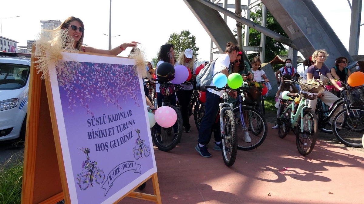 Süslü kadınlar topluluğu Rize\'de pedal çevirdi