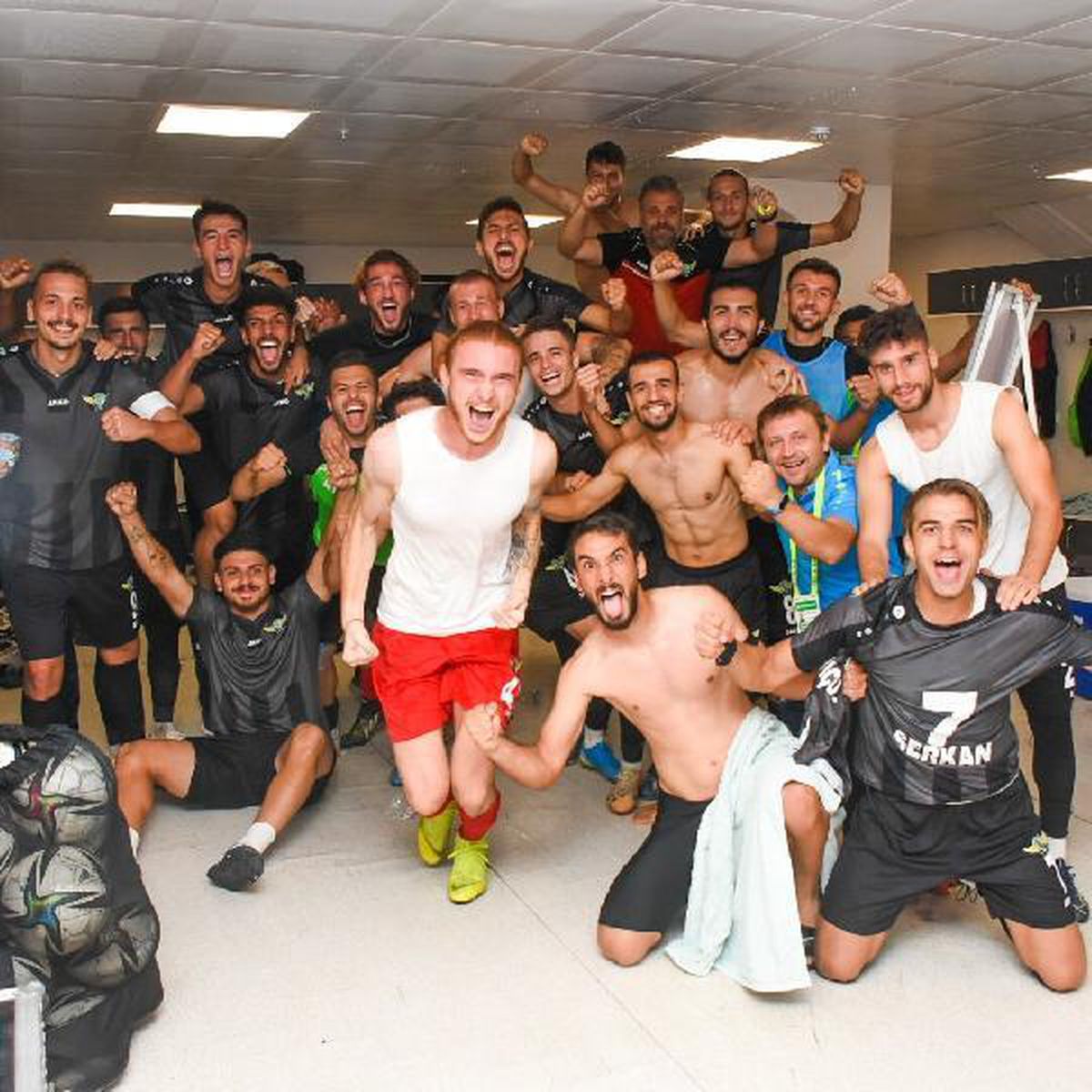 Akhisarspor deplasman avcısı