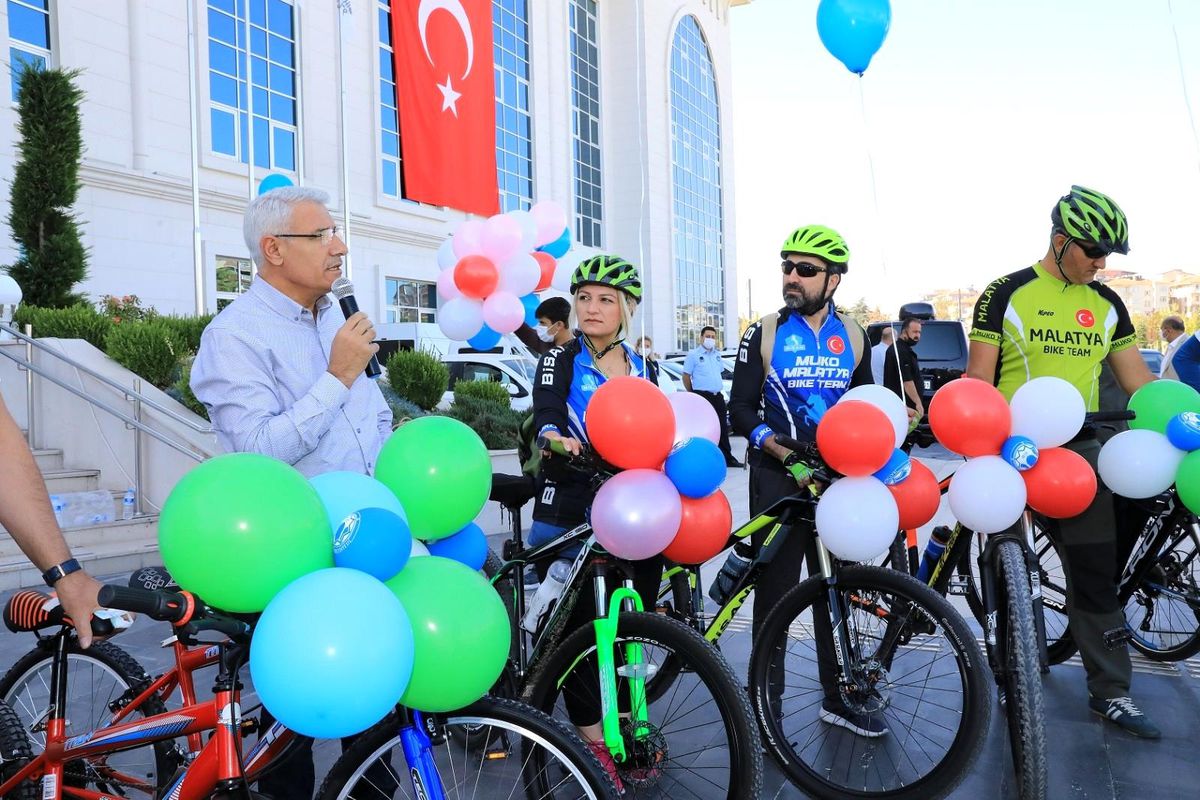 Malatya\'da "Avrupa Hareketlilik Haftası" kapsamında pedal çevrildi