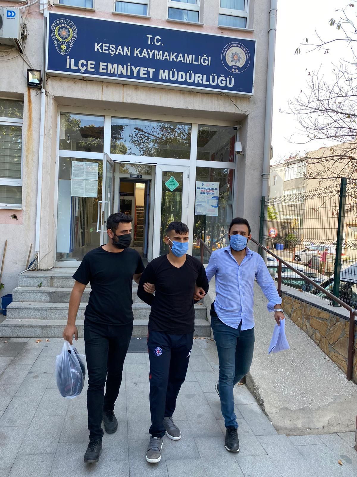 Son dakika haber... Edirne Keşan\'da silahlı kavgada 1 kişi yaşamını yitirdi