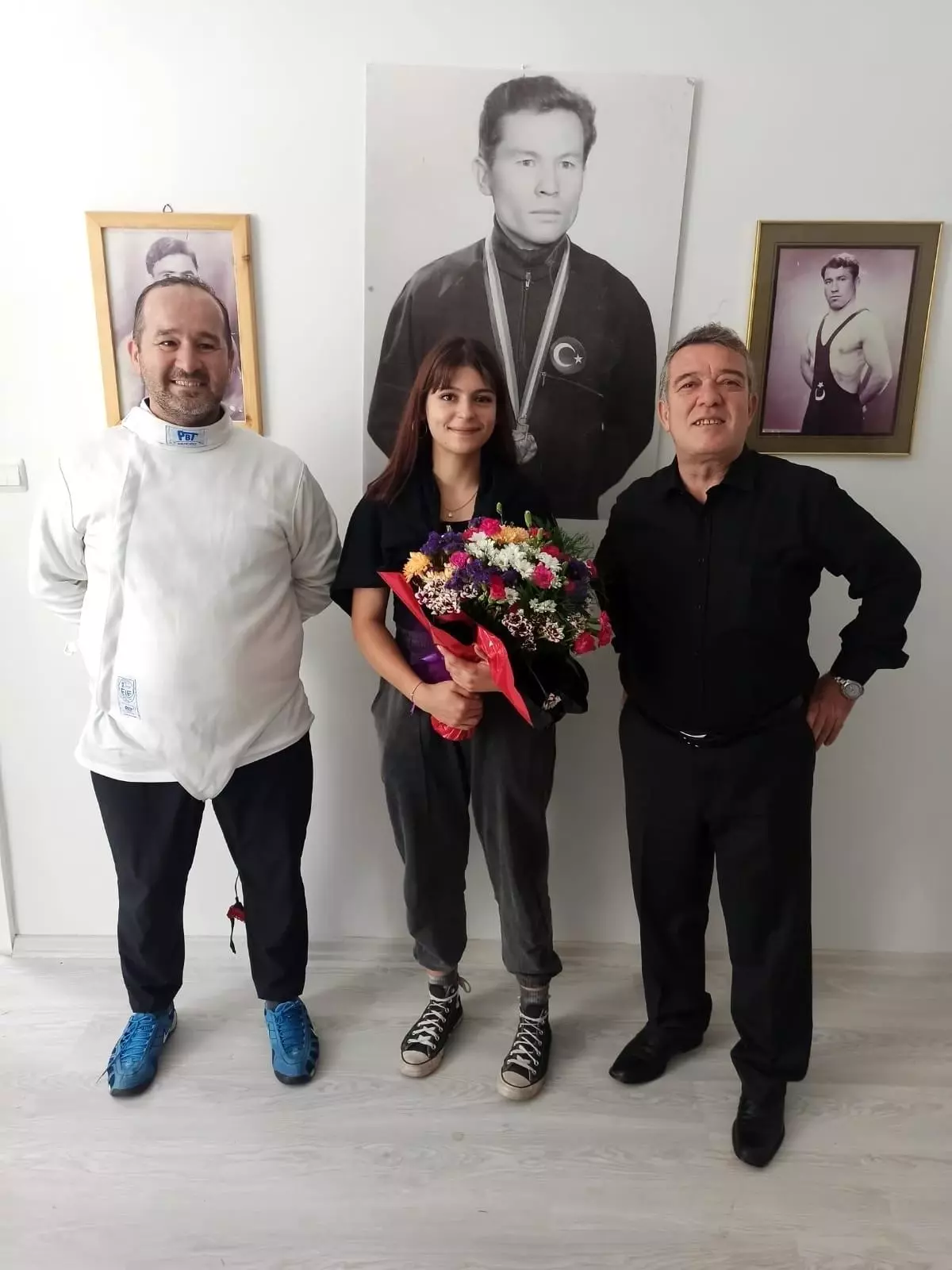 Son dakika haber... Eskişehir\'de \'5\'nci Geleneksel Osman Zeki Özden Eskrim Şenliği\'