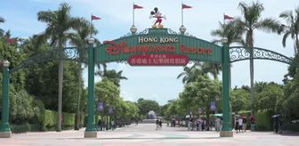 HONG KONG - 'Disneyland'da iki yıl aradan sonra Cadılar Bayramı kutlaması
