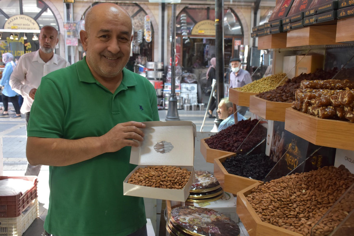 Kayısı çekirdeği ihracatı yeni sezonun ilk ayında yaklaşık yüzde 45 arttı