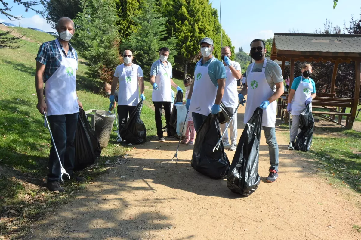 Sakarya Elektrik Dağıtım AŞ gönüllüleri Kocaeli\'de çevre temizliği yaptı