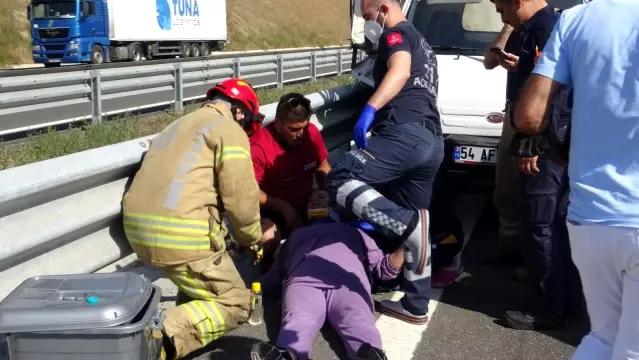 Tuzla'da lüks cip ile kamyonet bariyerlere girdi: 2 yaralı var