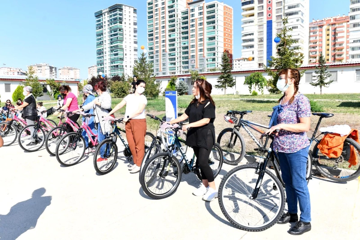 Avrupa Hareketlilik Haftası\'nda Başkentli öğrenci ve ailelerine bisiklet sürüş eğitimi
