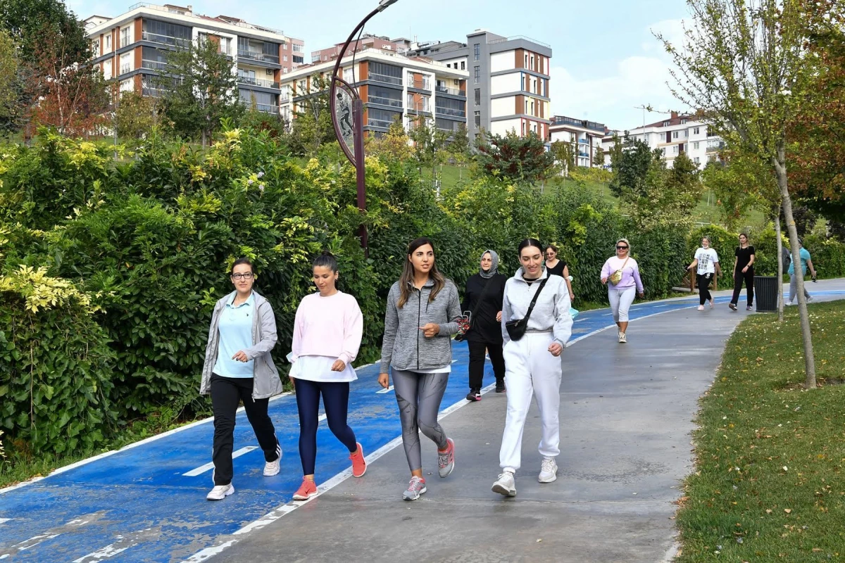 Beylikdüzü Belediyesi, İstanbul Gelişim Üniversitesi iş birliğiyle "Sağlıklı Yaşam" etkinliği düzenledi