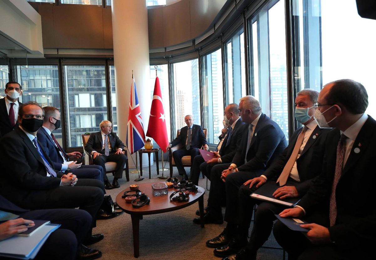 Cumhurbaşkanı Erdoğan, İngiltere Başbakanı Johnson\'u kabul etti