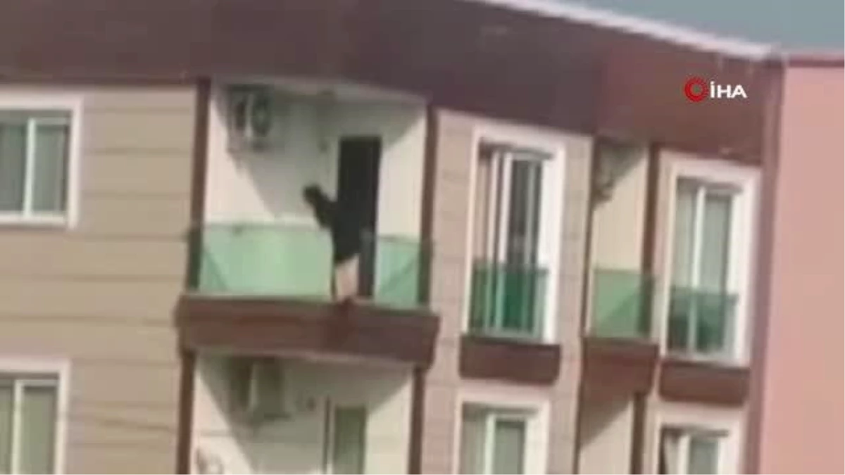 Son dakika haber | Dehşet anları kamerada... Çığlık atarak balkona çıkan kadın, ikinci kattan aşağı böyle düştü