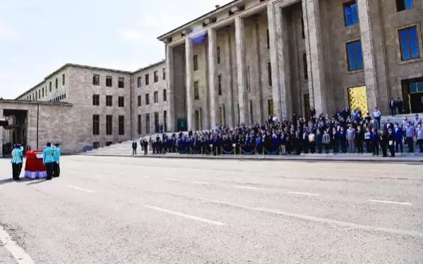 Eski Milletvekili Şahin Mengü için TBMM'de tören