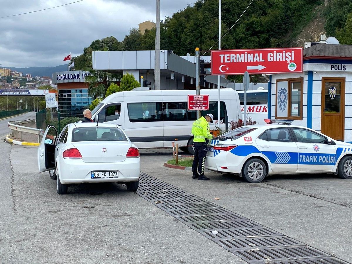 Hız limitini aşanlara trafik cezası