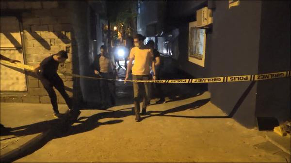 Husumetlisini sokağa çağırıp ayağından vurdu