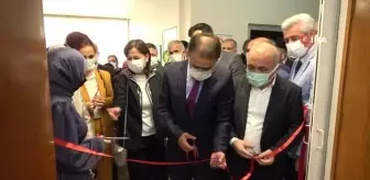 Koruyucu aile keşfetti ilk kişisel sergisini açtı