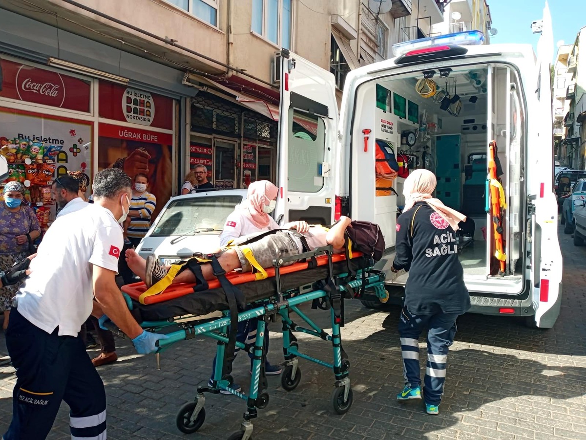 Motosiklet ile otomobilin karıştığı kazada 1 kişi yaralandı