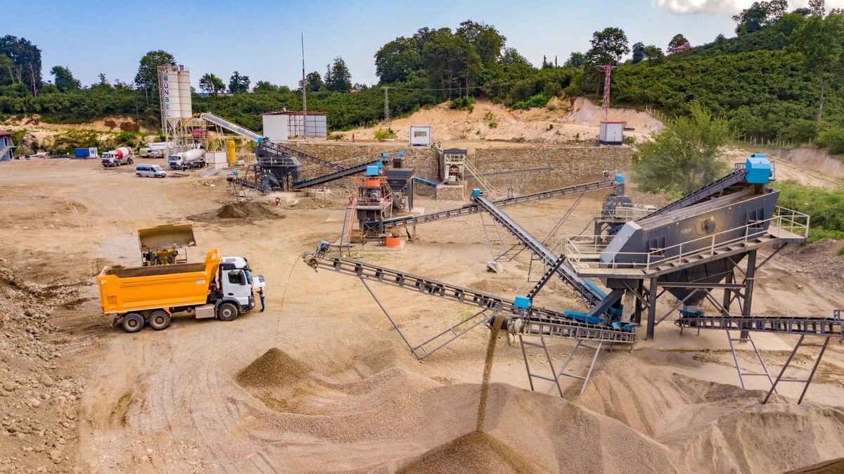 Ünye\'deki beton konkasör şantiyesi üretime başladı