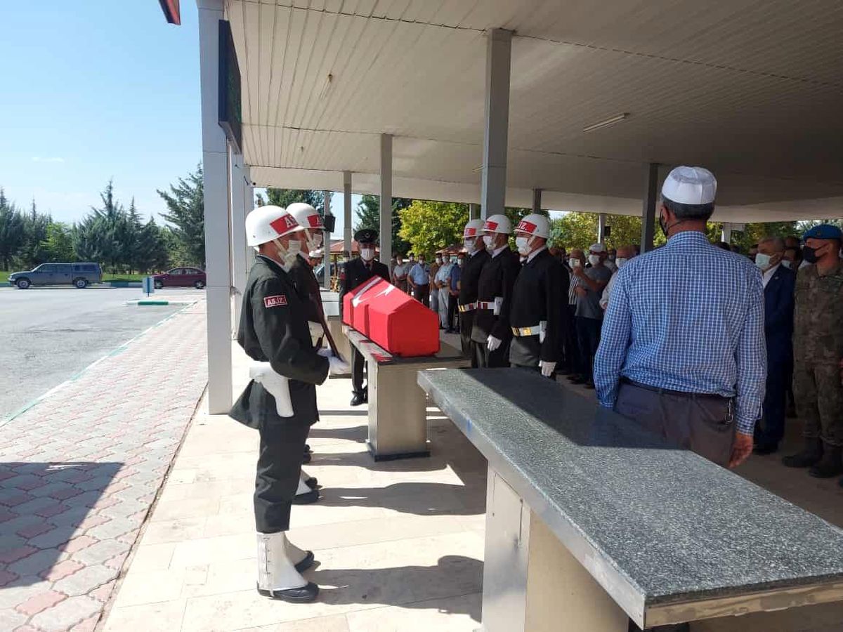 Son Dakika | Vefat eden Arar için askeri tören