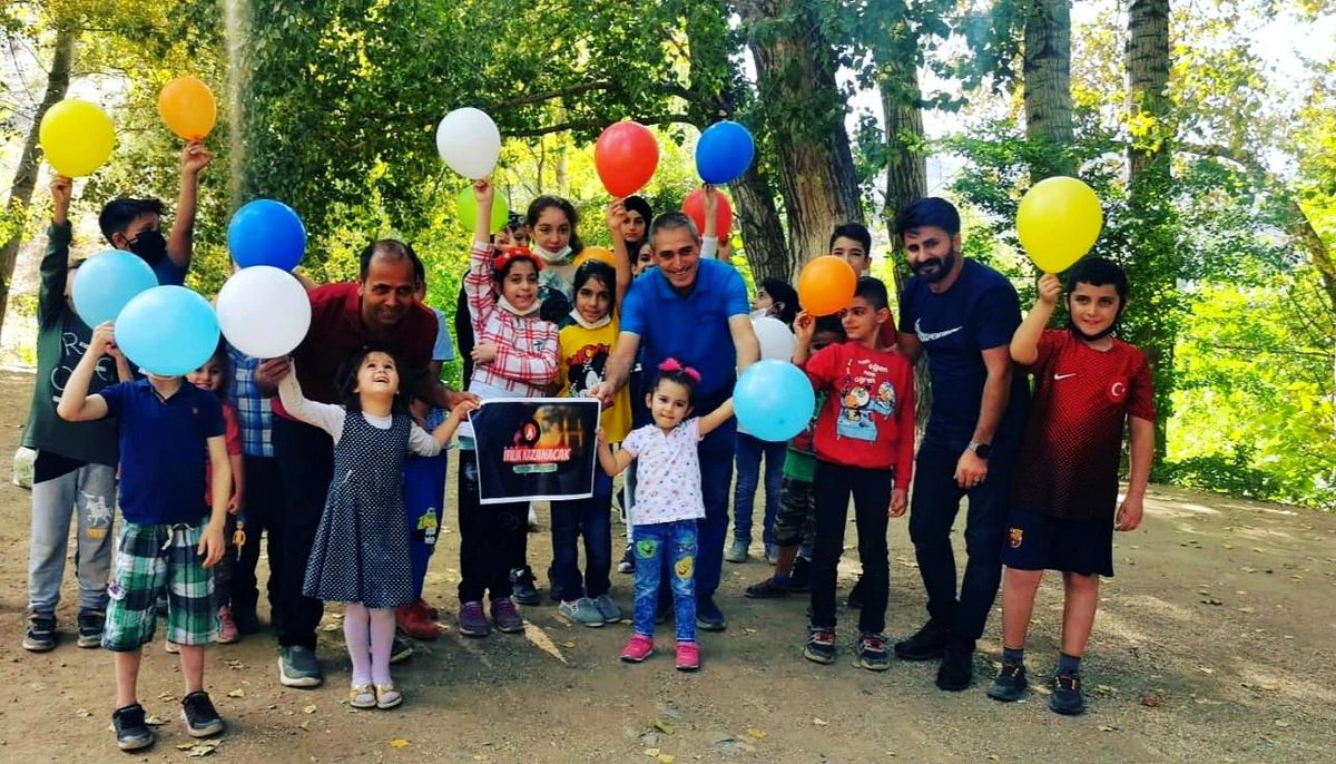 Son dakika haber... Yetim ve öksüz çocuklar sevindirdiler