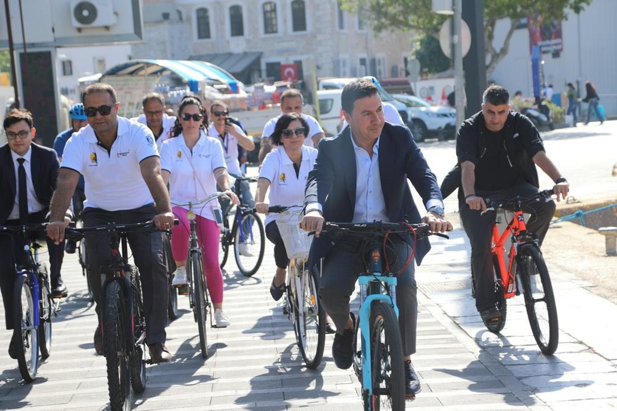 Başkan Aras Avrupa Hareketlilik haftasında pedal çevirdi