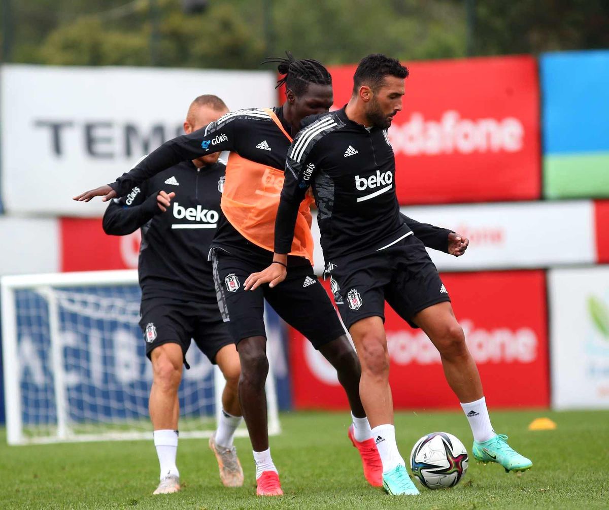 Beşiktaş\'ta Altay mesaisi başladı