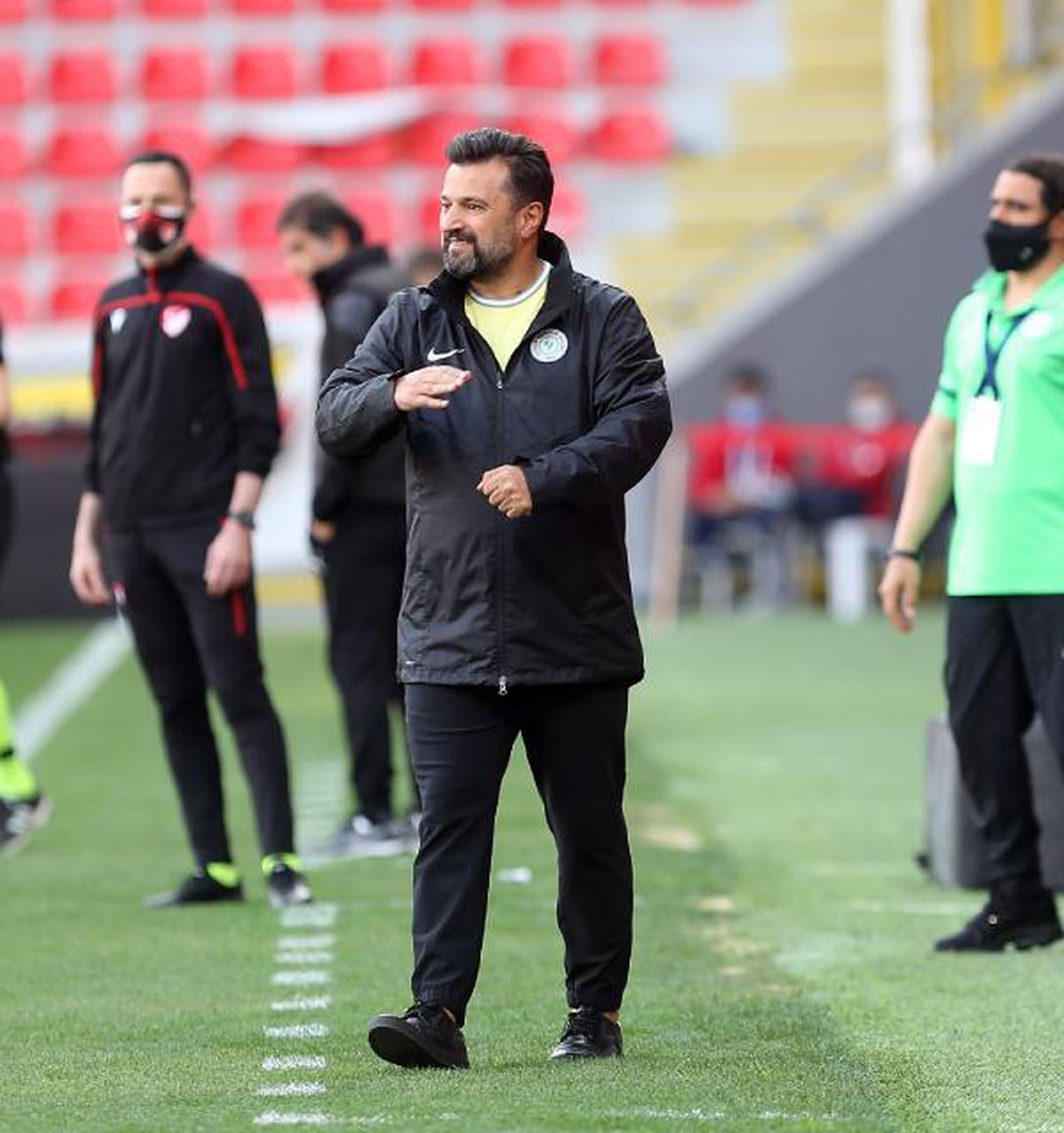 Çaykur Rizespor\'da Bülent Uygun dönemi sona erdi