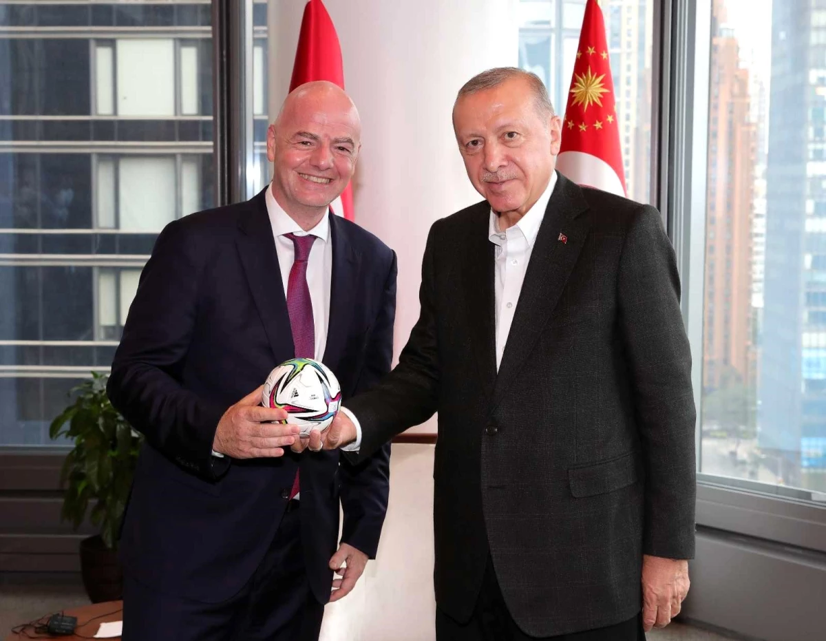 Cumhurbaşkanı Erdoğan, FIFA Başkanı Infantino\'yu kabul etti