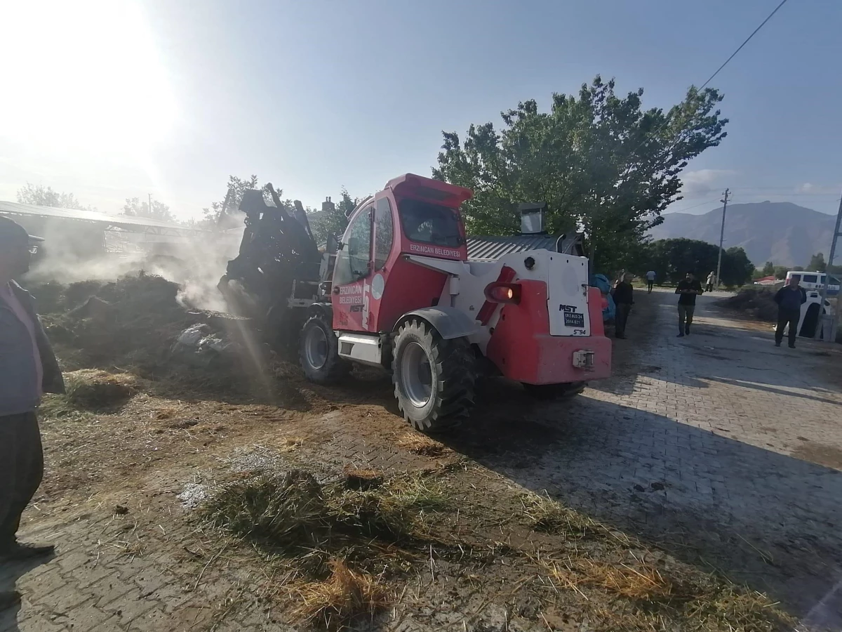Erzincan\'da bir samanlık yandı