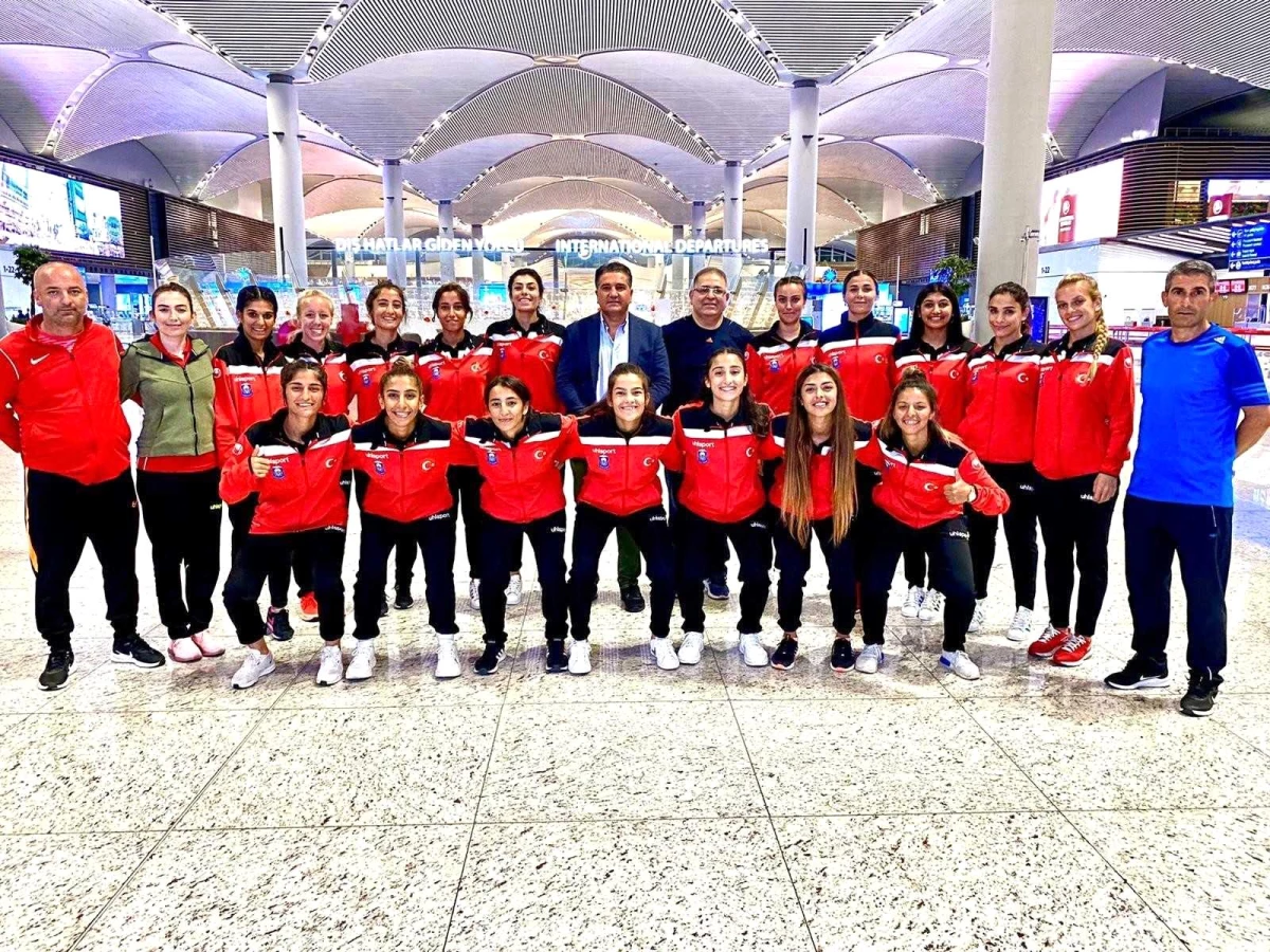 Gaziantep Polisgücü Spor Kulübü kadın ve erkek hokey takımlarının Avrupa yolculuğu başladı