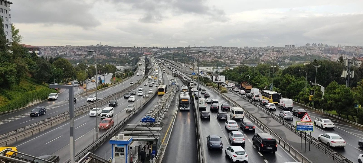 İstanbul\'daki araç sayısı 22 ilin toplam nüfusu kadar