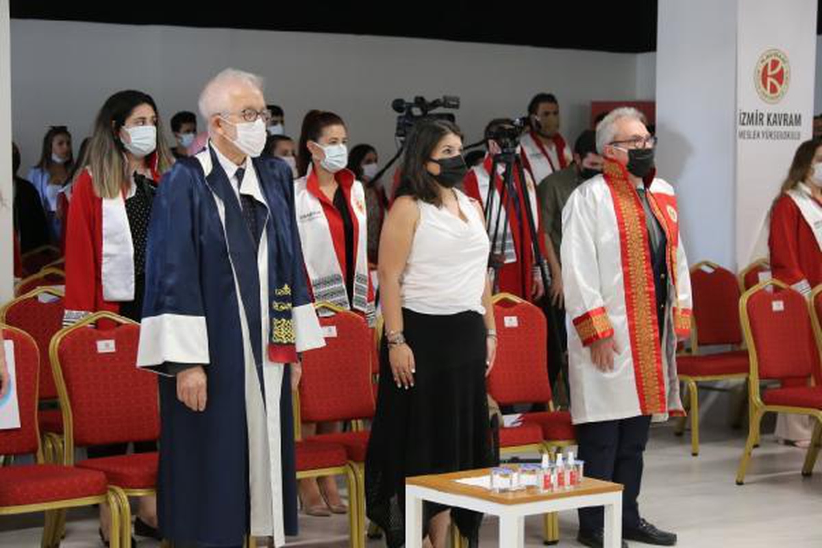 İzmir Kavram Meslek Yüksekokulu\'nun akademik yıl açılış töreni yapıldı