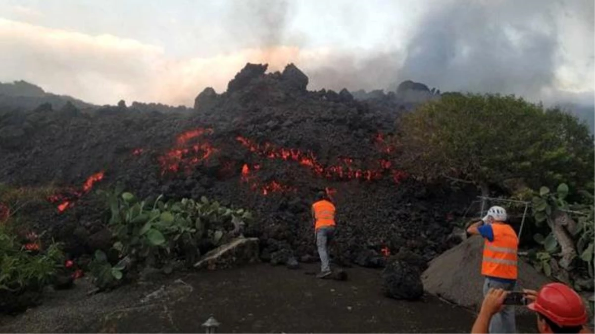 Kanarya Adaları\'ndaki yanardağ felaketi havadan görüntülendi
