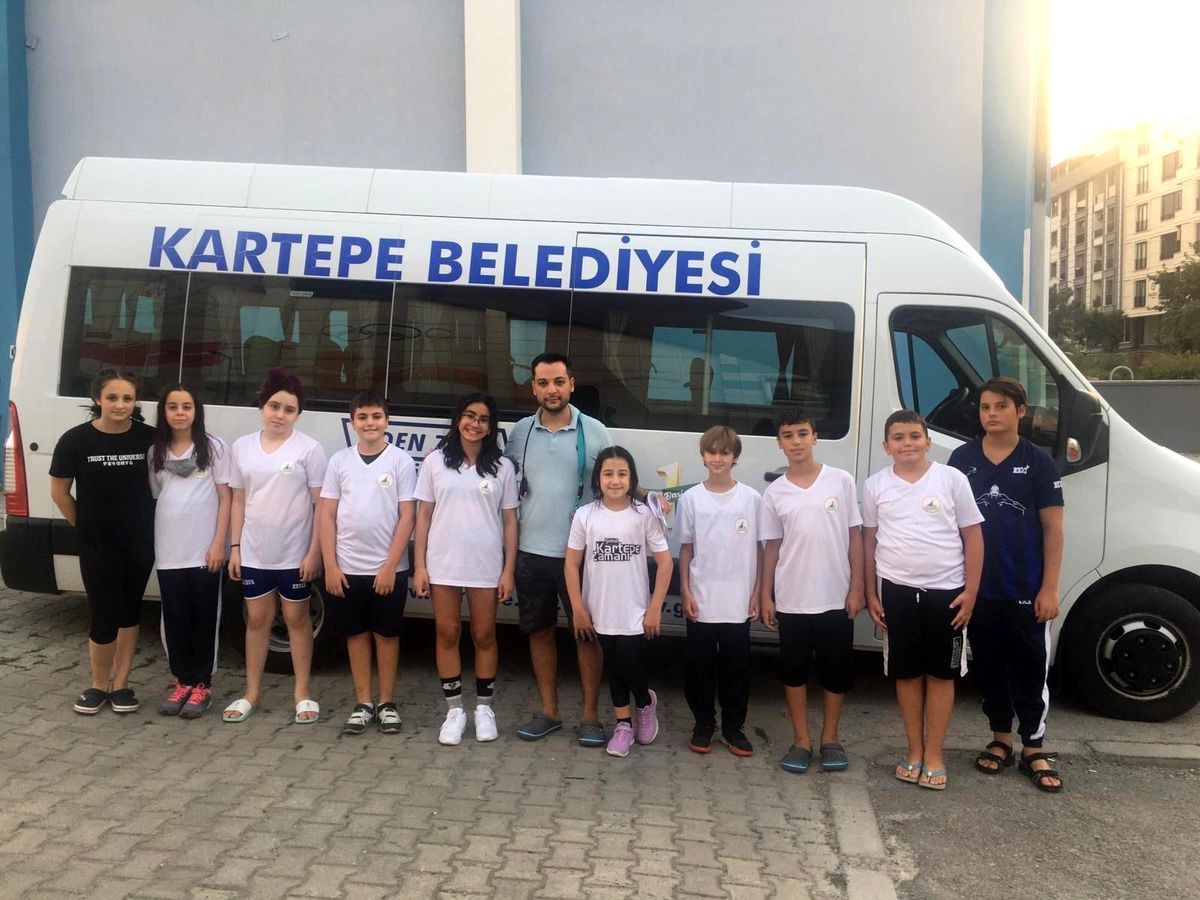 Son dakika haber! Kartepe\'nin yüzücüleri Türkiye şampiyonasına katılmaya hak kazandı