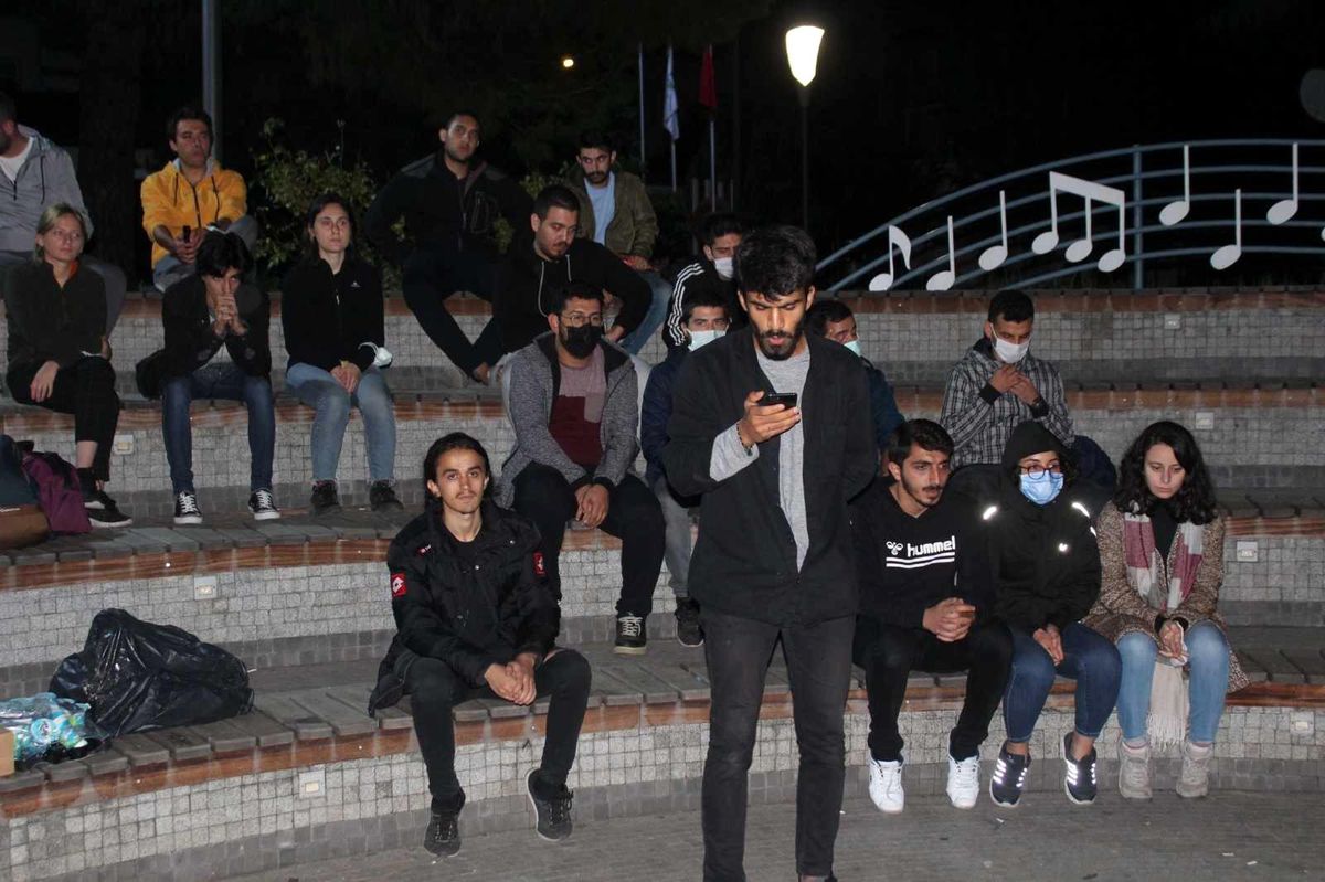 Kocaeli\'de yurt eylemi yapan öğrenciler ile ilgili ilginç tespit